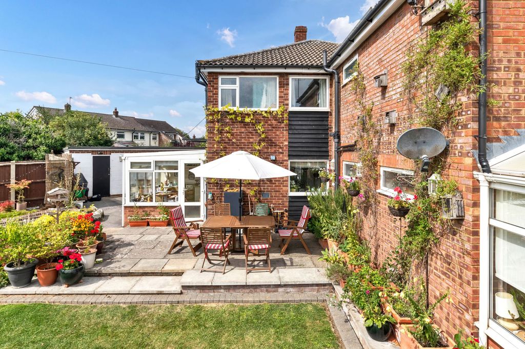 Property photo 1 of 39