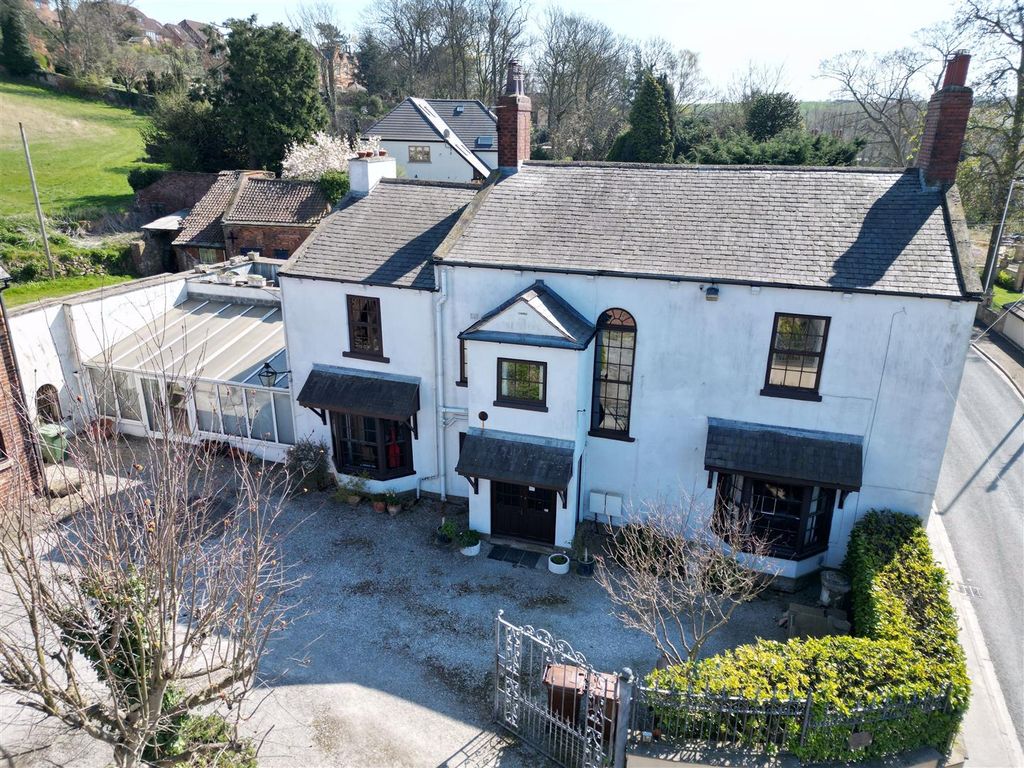 Property photo 1 of 52