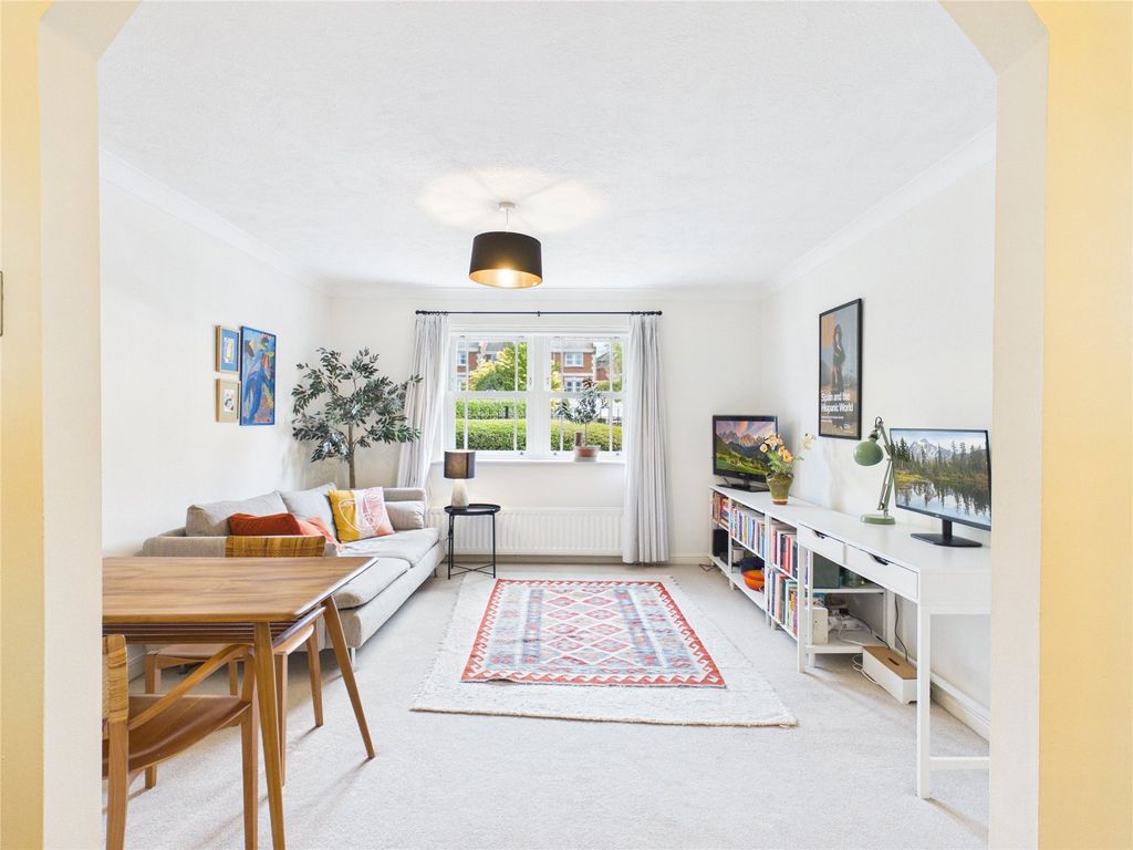 Additional image 13 of 1 bed flat for saleGuildford, Surrey GU1