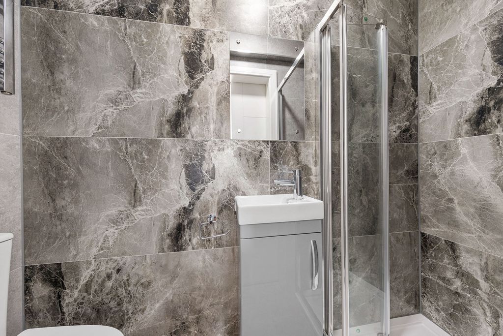 Property photo 2 of 3