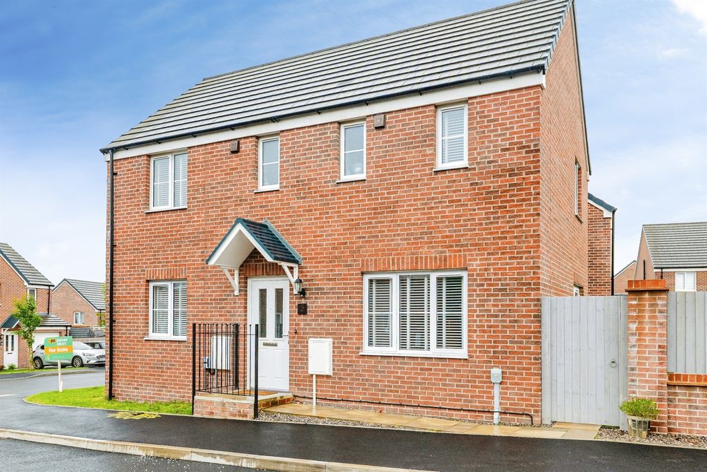 Property photo 1 of 29