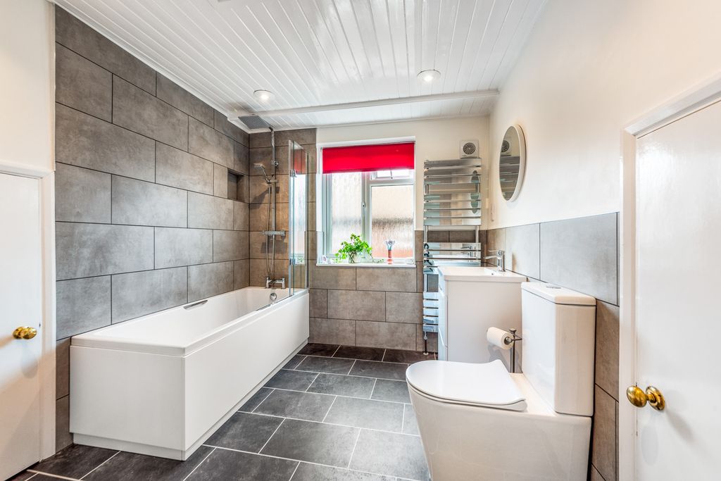 Additional image 14 of 3 bed detached bungalow for saleLichfield Avenue, Evesham WR11