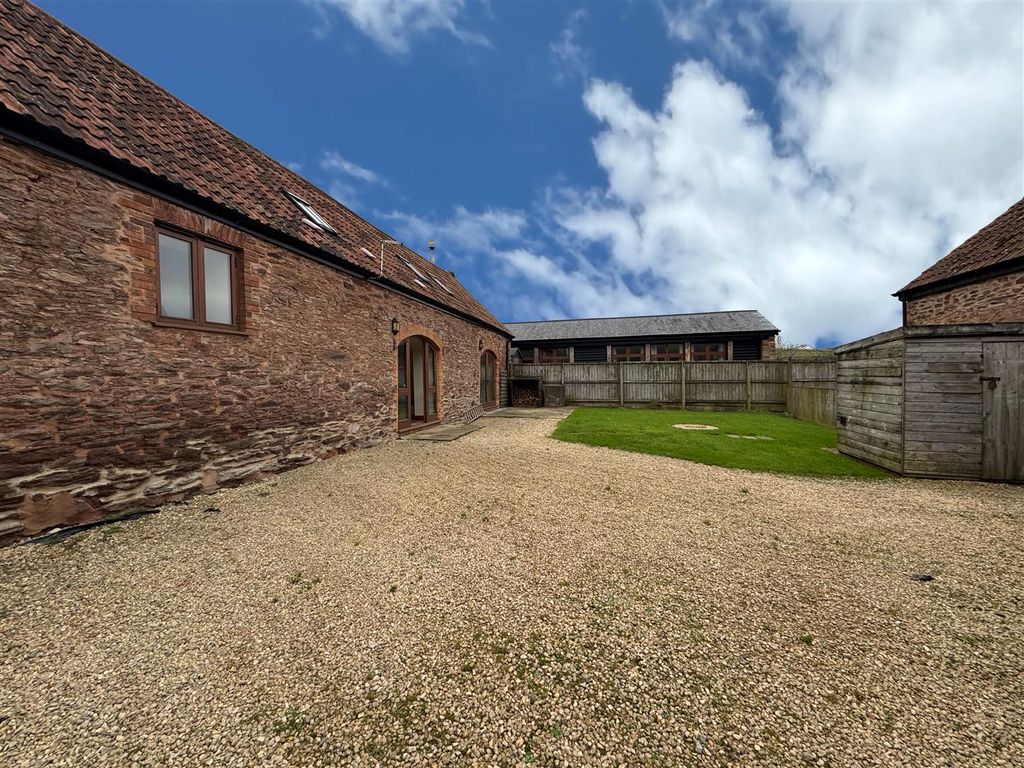 Property photo 1 of 10 Img_79841.Jpg