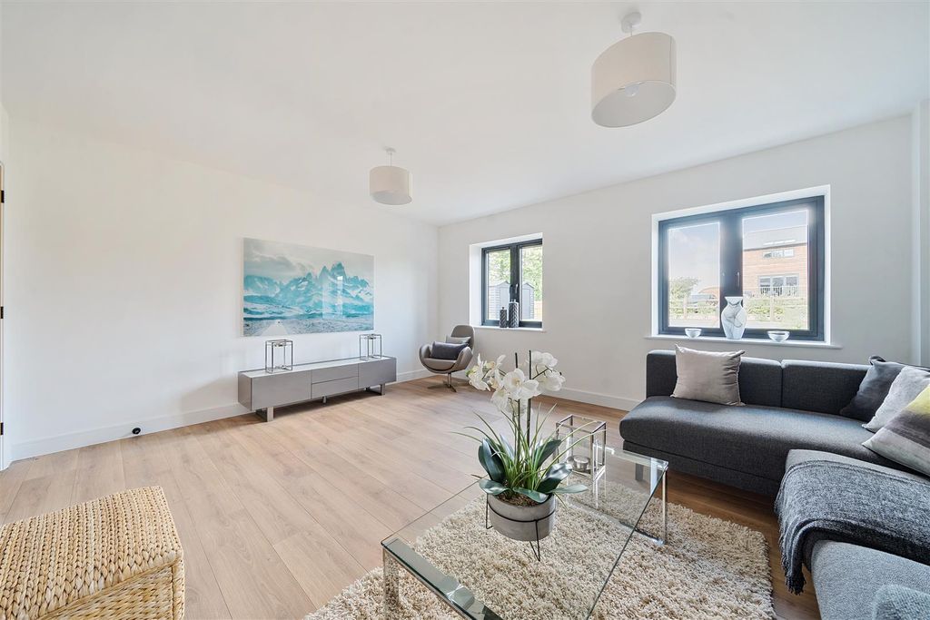 Property photo 3 of 26 1336731-10-6895Df54E57c8.Jpg