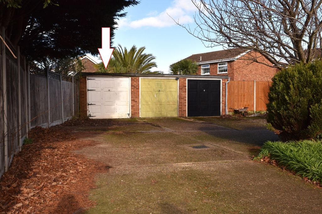 Property photo 2 of 29 Picture No. 30