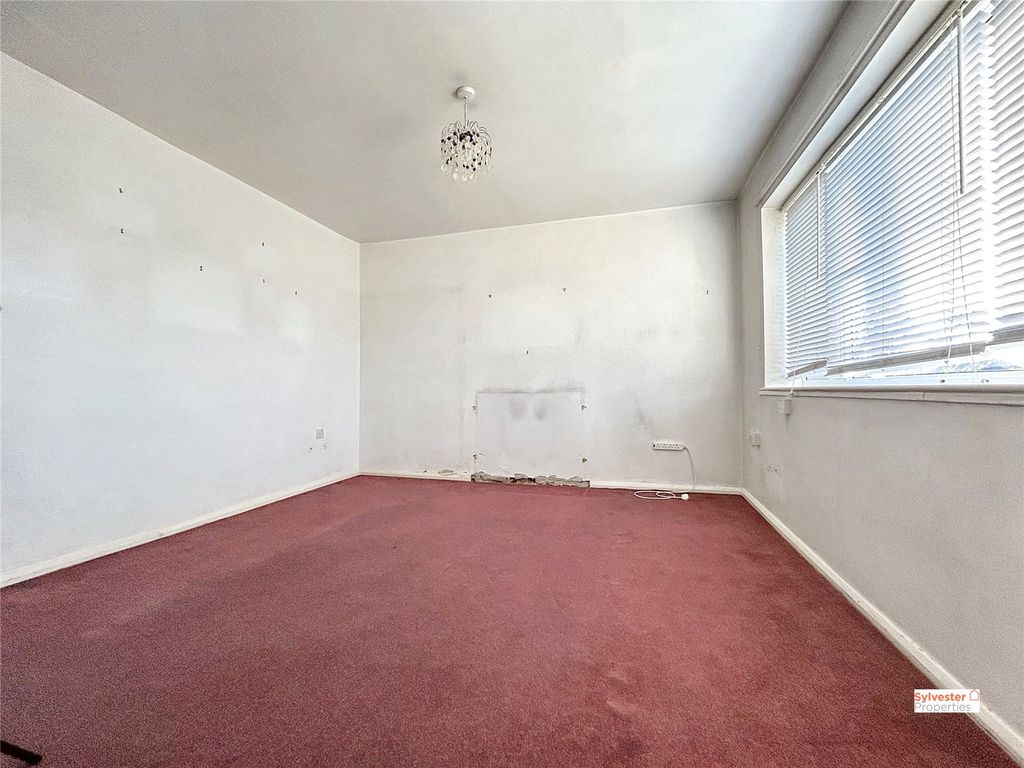 Property photo 3 of 16 Picture No. 09