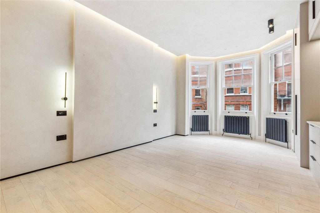 Property photo 2 of 8 A08J300000Cdscsiav_Kof250037_08.Jpg