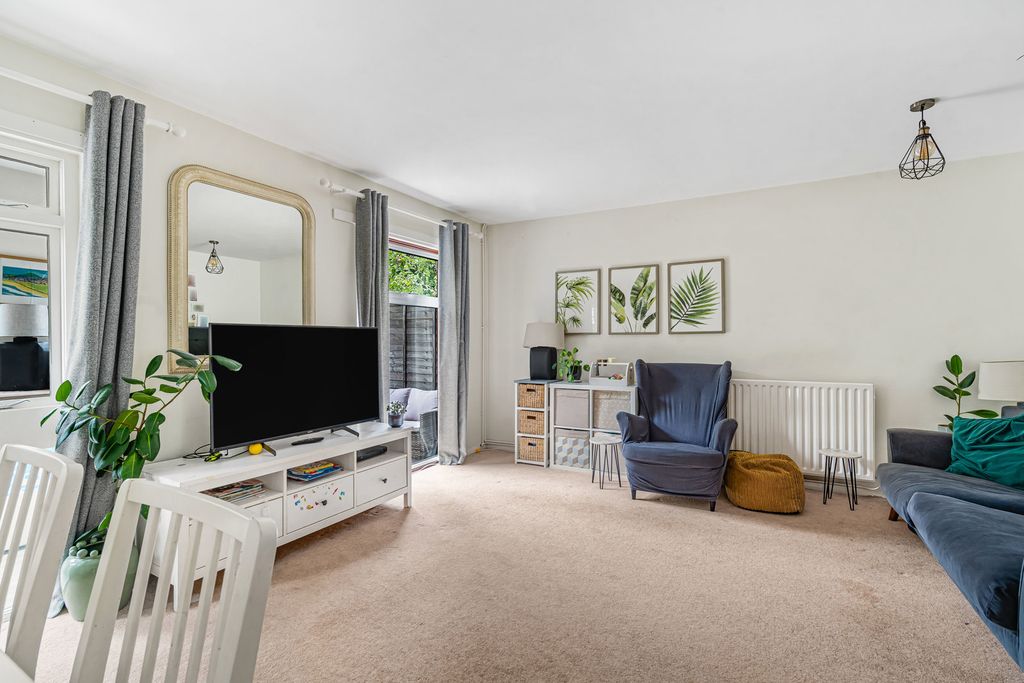 Property photo 2 of 15 13_93851