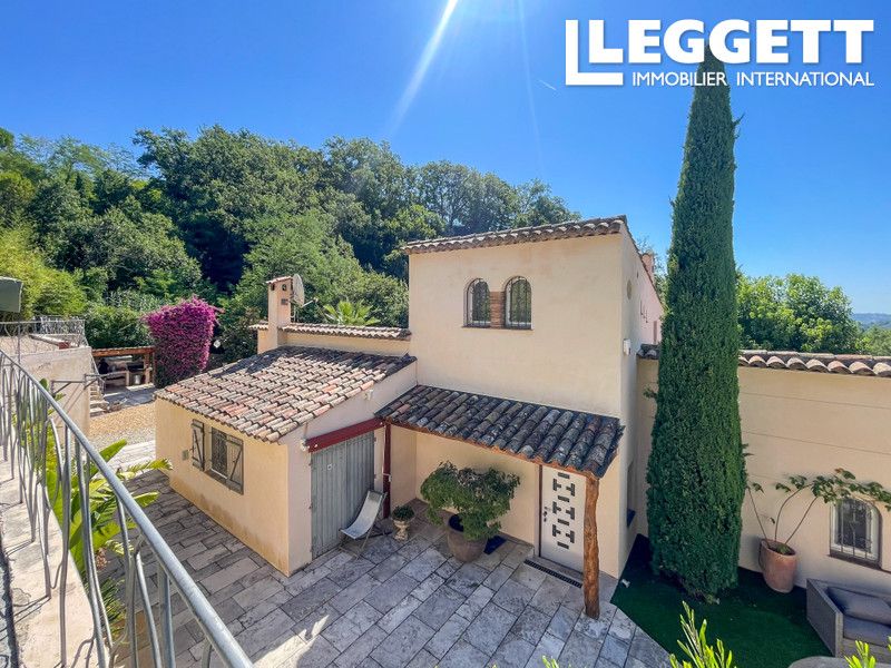 Property photo 2 of 10