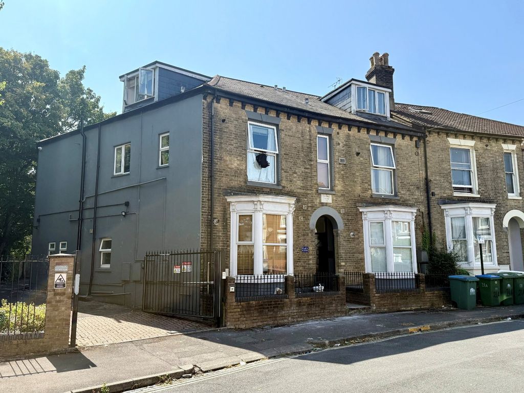 Property photo 1 of 6 Picture No. 09