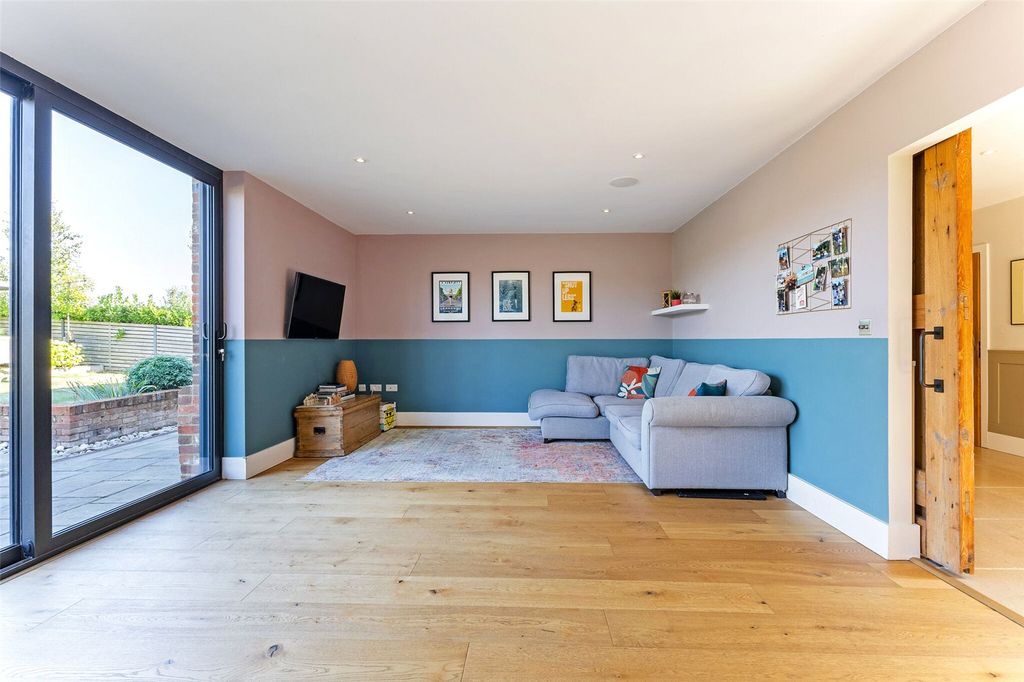 Additional image 18 of 6 bed detached house for saleMalders Lane, Maidenhead, Berkshire SL6