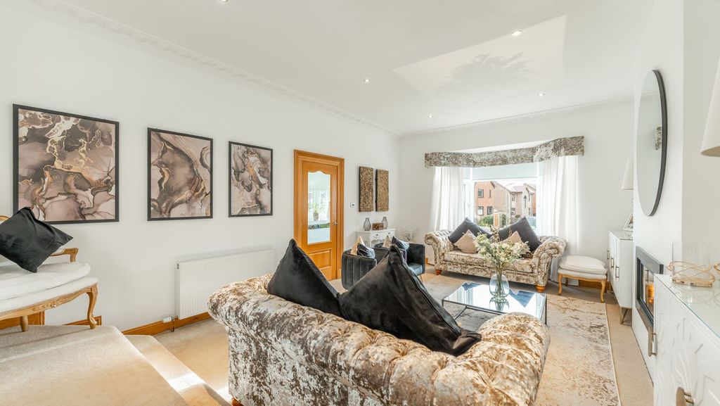 Property photo 3 of 38