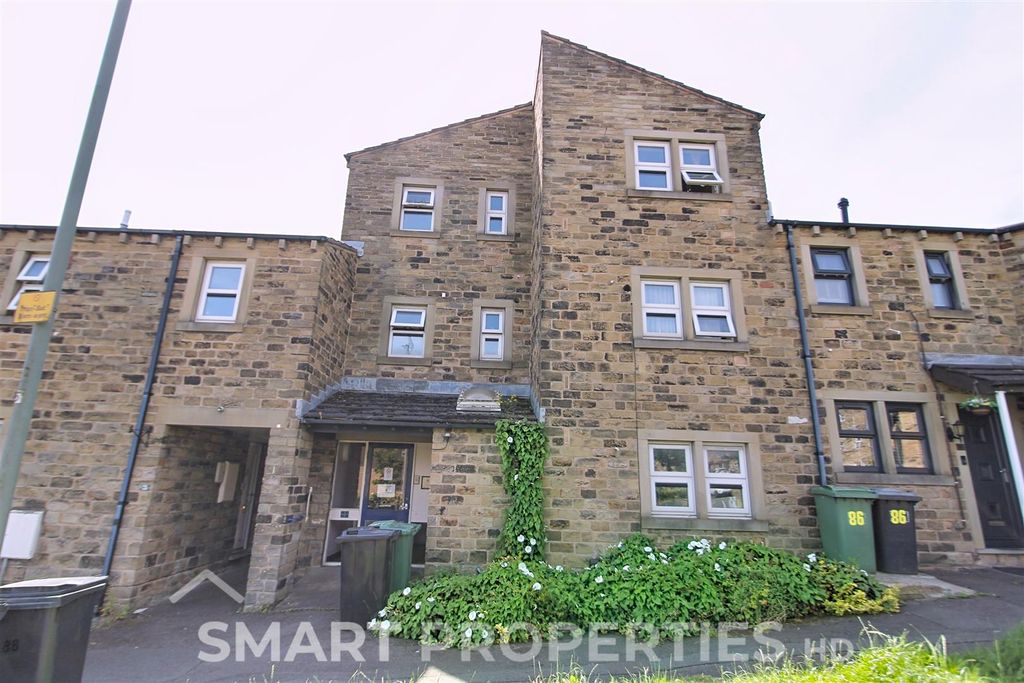 Property photo 1 of 5 92-Spring-Grove_00005.Jpeg