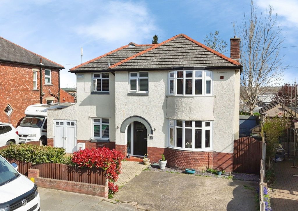 Property photo 1 of 19