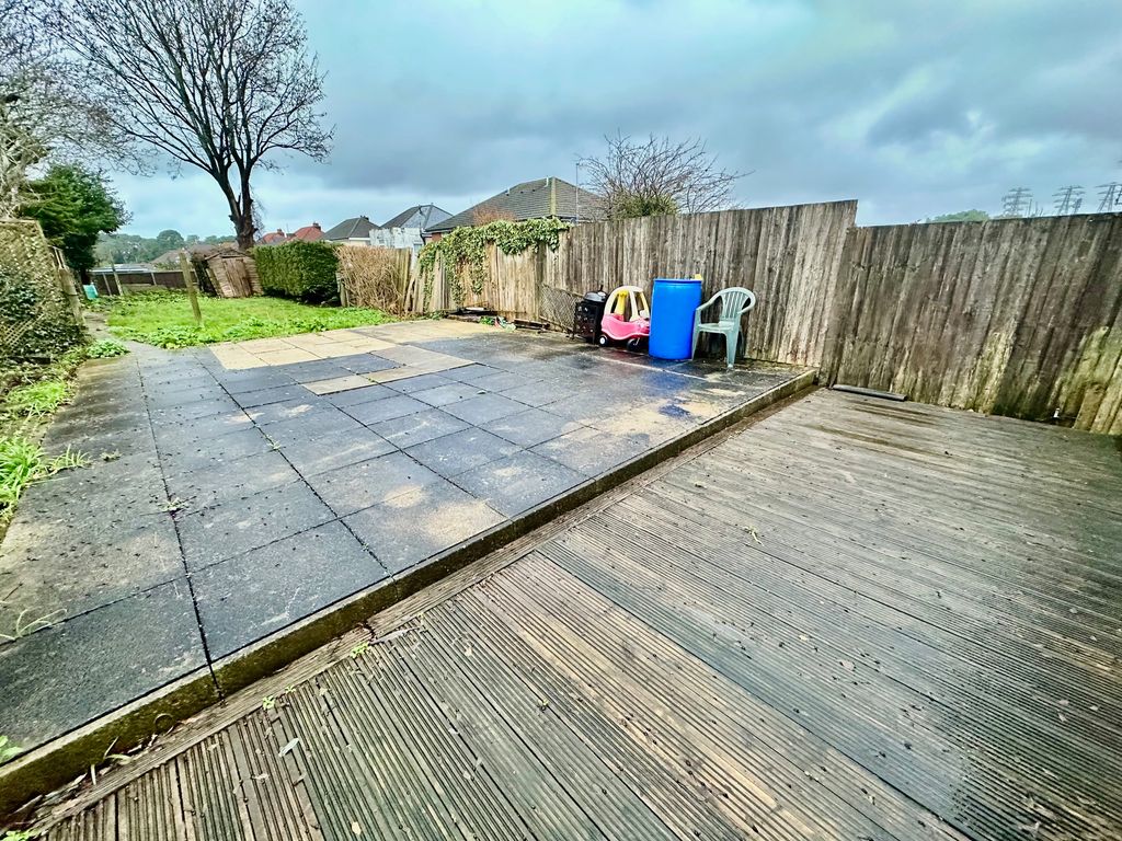 Property photo 2 of 25 Image