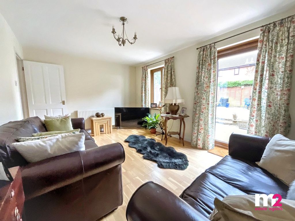 Property photo 3 of 12
