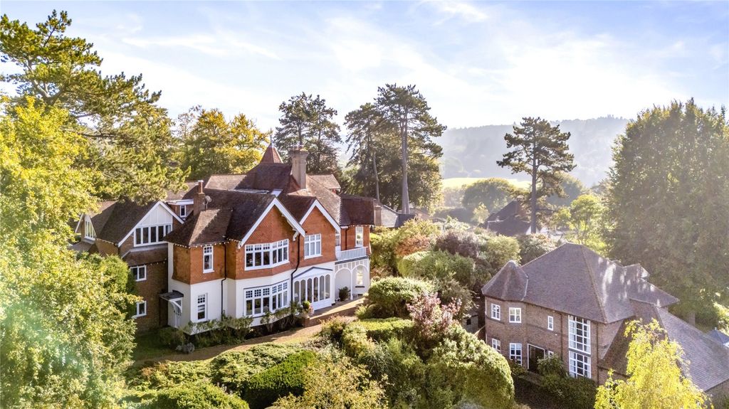 Property photo 1 of 25 Exterior