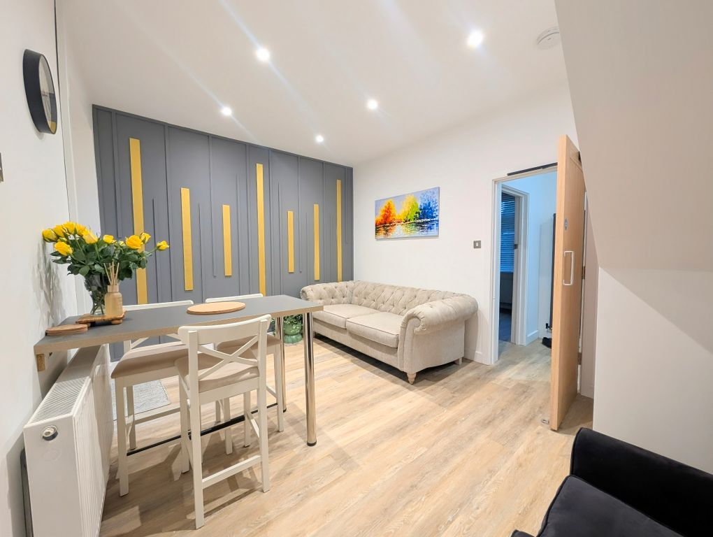 Property photo 3 of 12 Bedroom