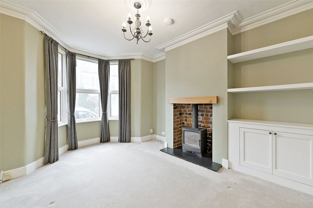 Property photo 2 of 11 Sitting Room