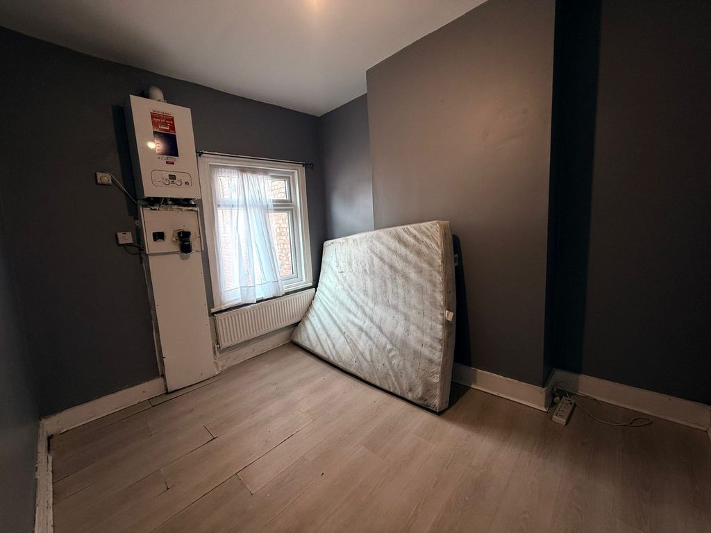 Property photo 3 of 12 Gallery