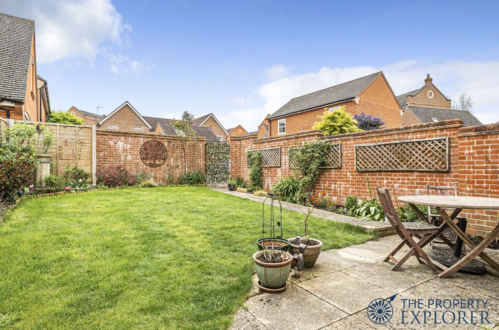 Property photo 2 of 24