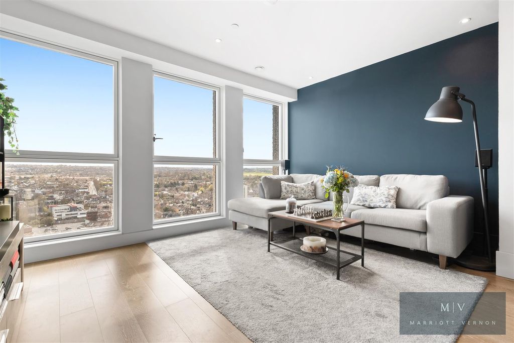 Property photo 3 of 21 Leon House 223 MV-9.Jpg