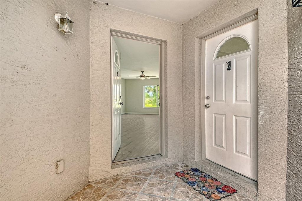 Property photo 3 of 19 <Alttext/>