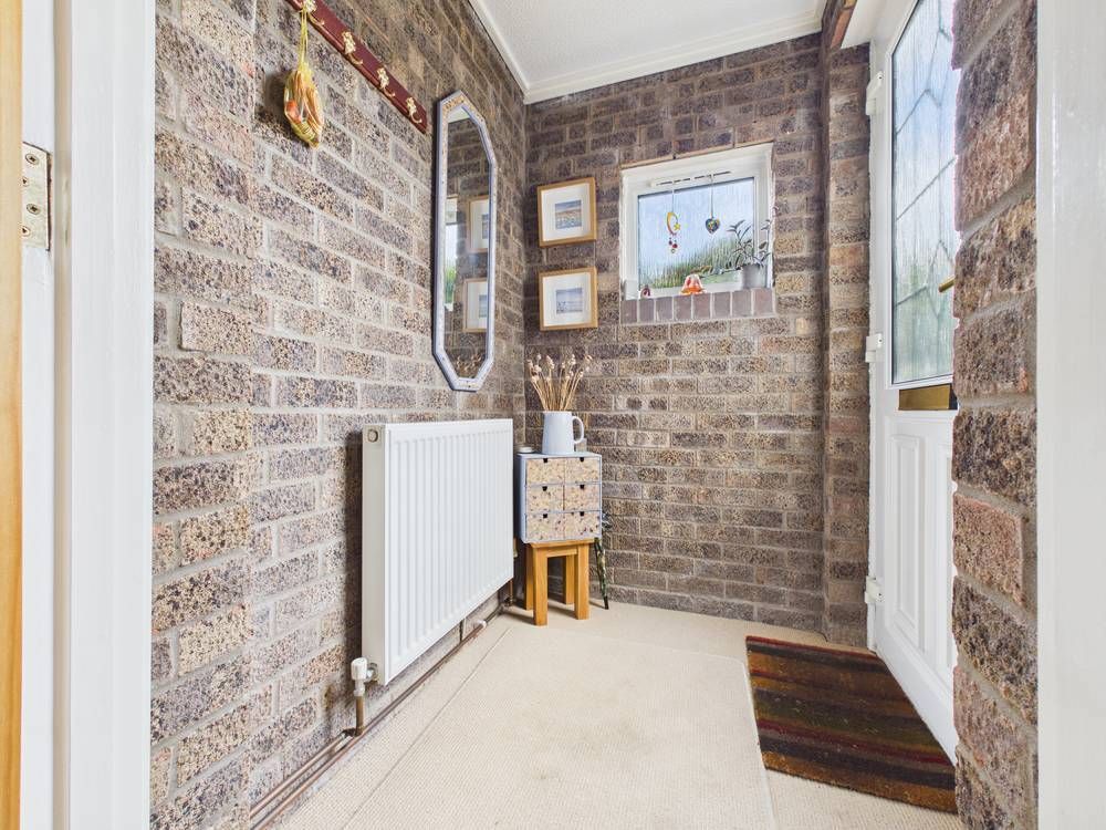 Property photo 2 of 14 Giraffe360-Still019