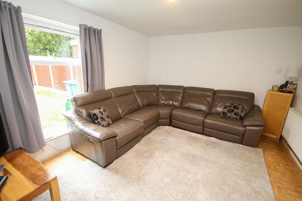 Property photo 3 of 17 Img_4627.Jpg