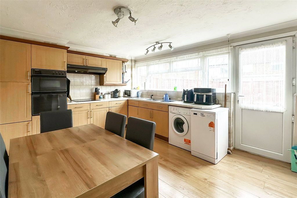 Property photo 3 of 15 Picture No. 13