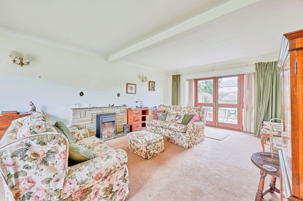 Property photo 2 of 21