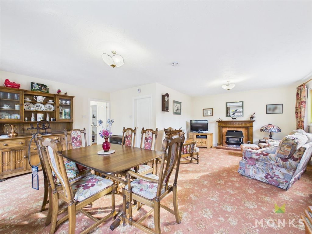 Property photo 2 of 21 Cam01420G0-Pr0796-Still002.Jpg