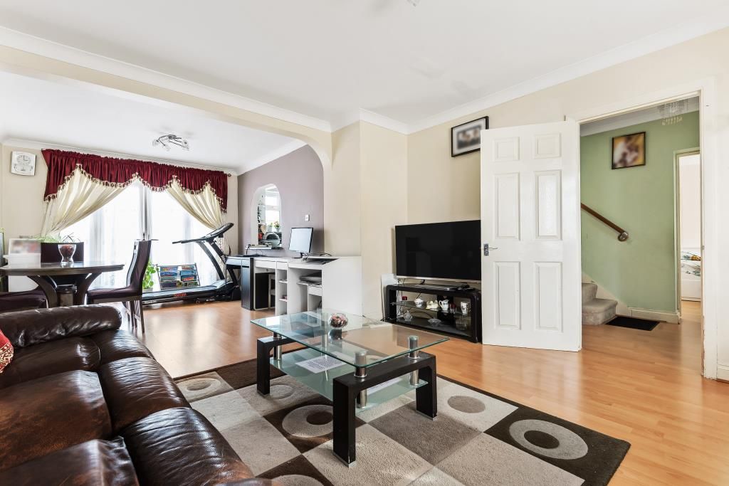 Property photo 3 of 10 Reception