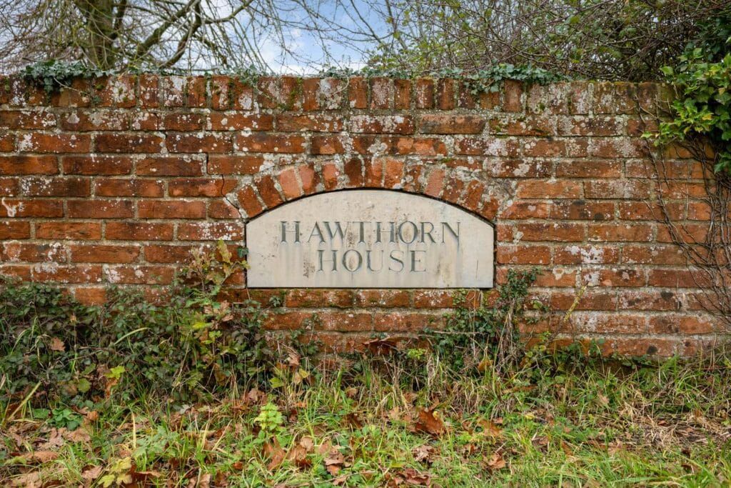 Property photo 3 of 85