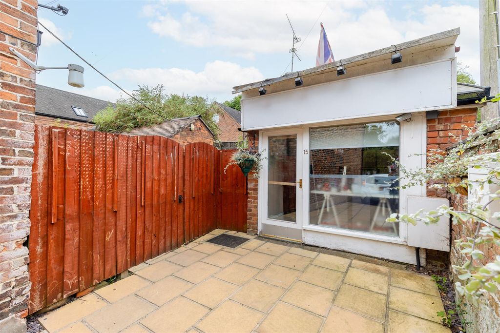 Property photo 2 of 2 15Shropshirestreet-5.Jpg