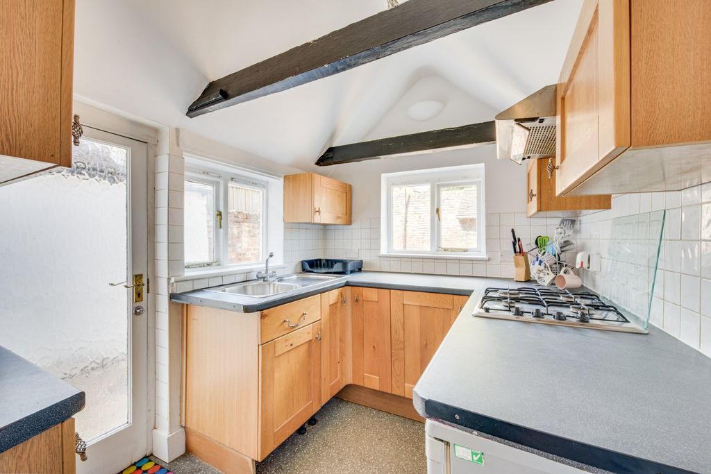 Property photo 3 of 12 Picture 3