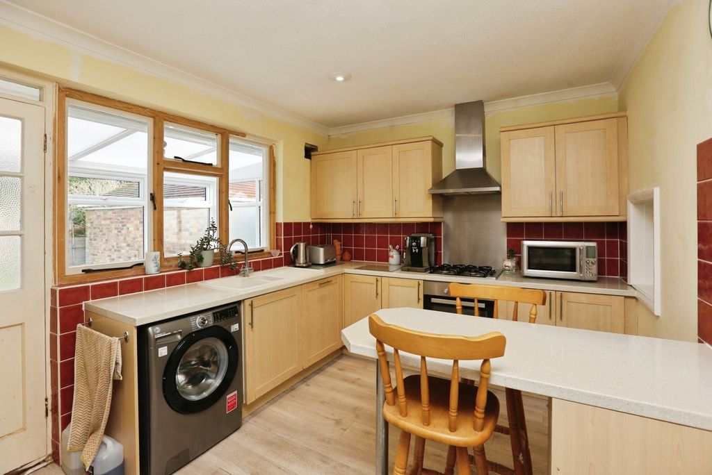 Property photo 3 of 13 Pbox-Img.Jpg