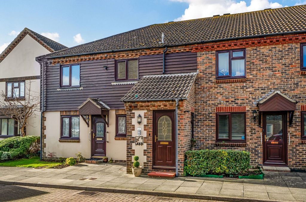 Property photo 1 of 16