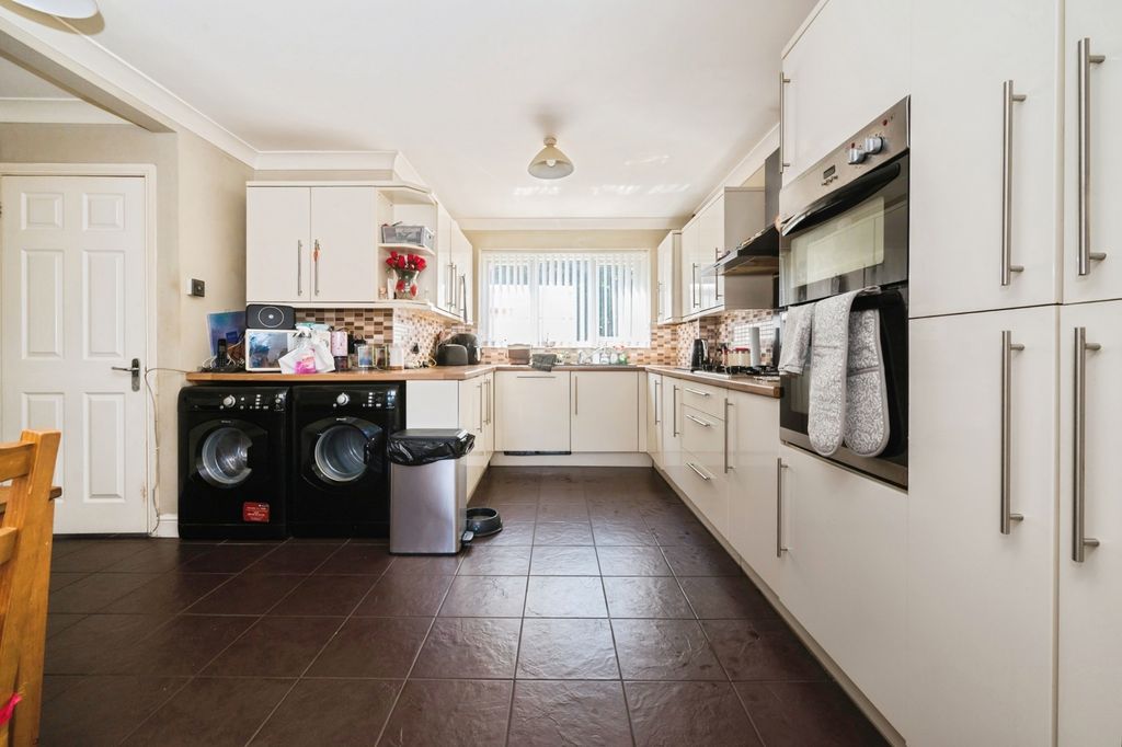 Property photo 2 of 13 Pbox-Img.Jpg