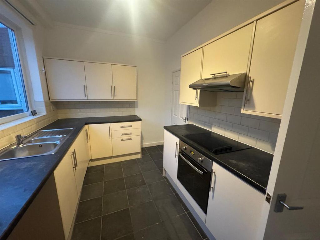 Property photo 3 of 9 Glad1.Jpg