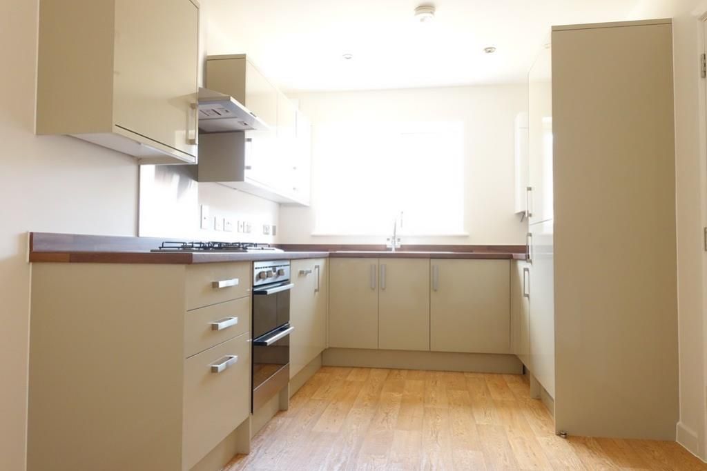 Property photo 2 of 12 Kitchen
