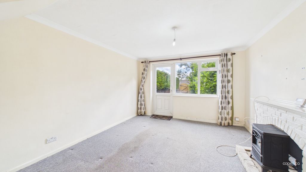 Property photo 3 of 8 5169714