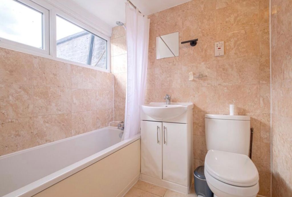Property photo 3 of 8 Img_0471