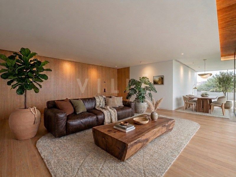 Property photo 2 of 50