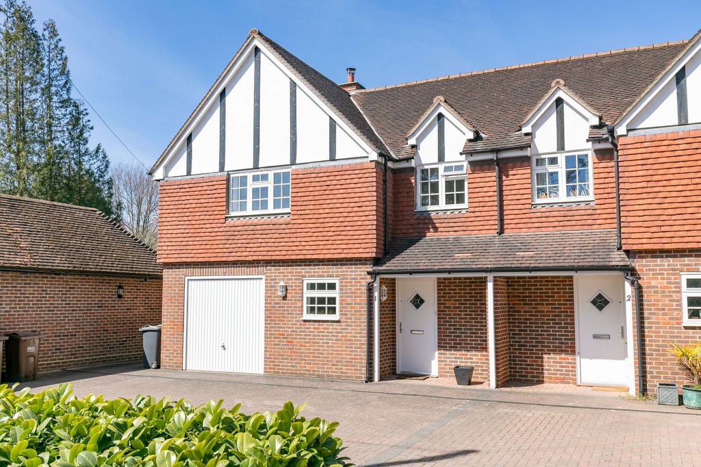 Property photo 1 of 25