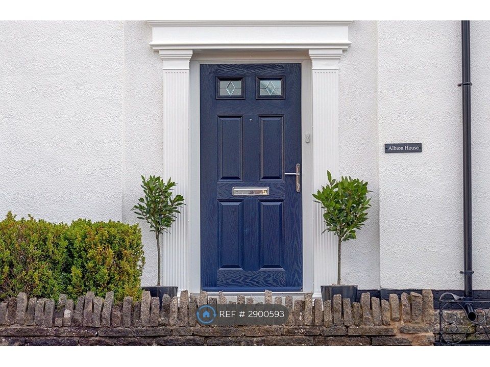 Property photo 2 of 25 Albion House Main Door