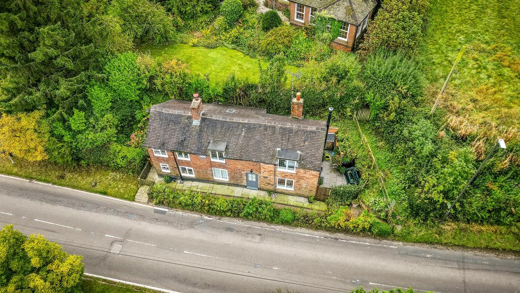 Property photo 2 of 29