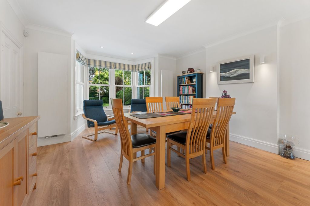 Property photo 3 of 31 Dining Room