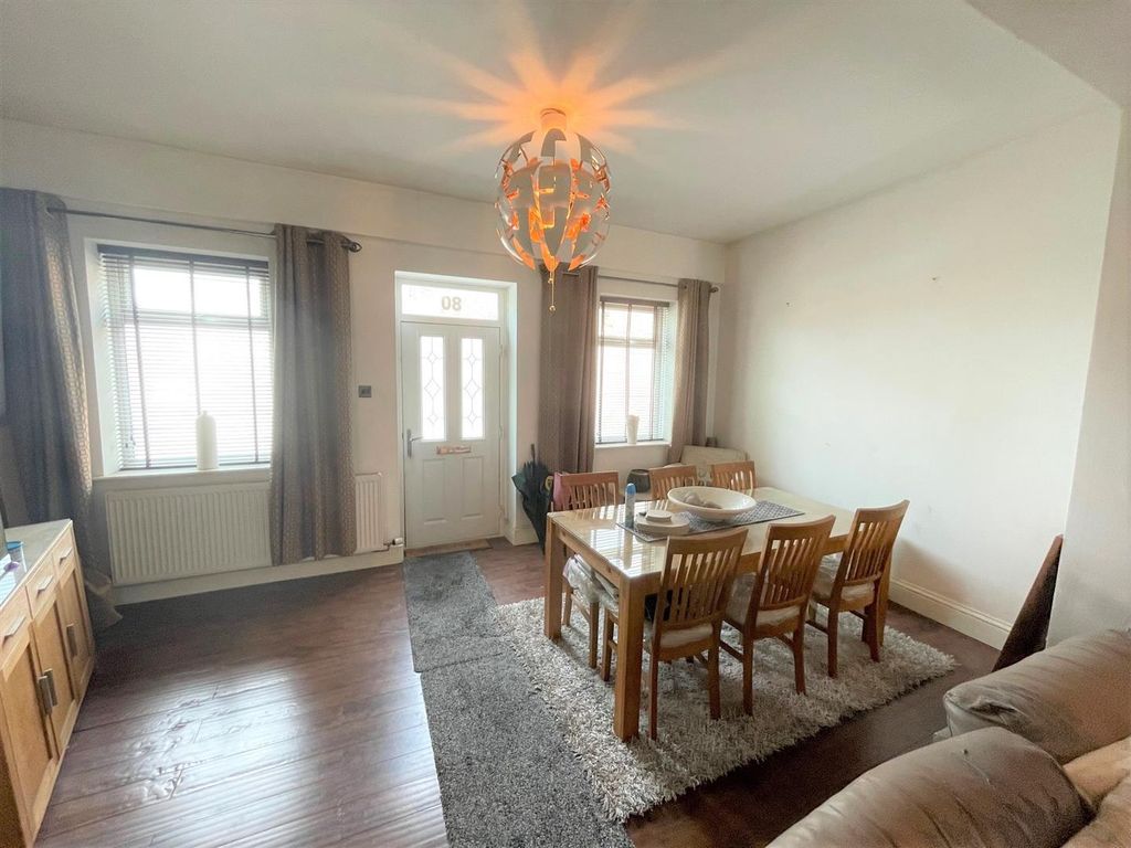 Property photo 3 of 12 Dining.Jpg