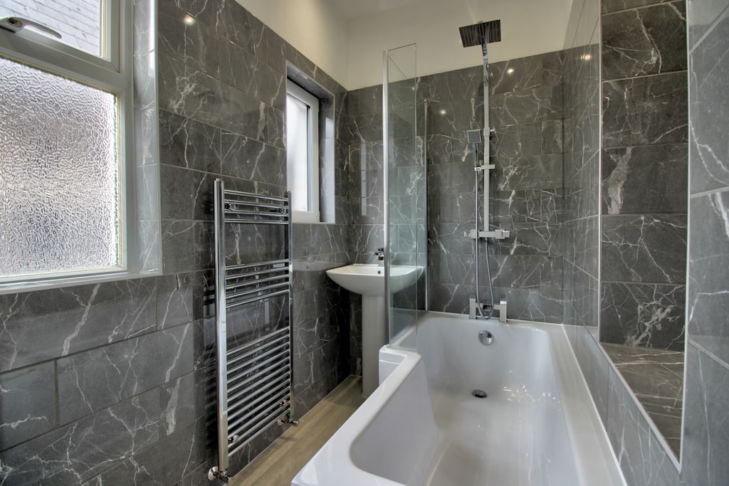 Property photo 2 of 18 Img_0599_600_601_Interior 4